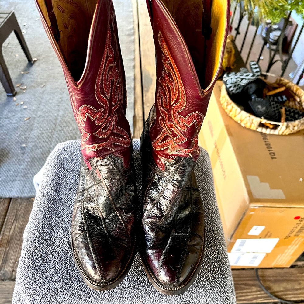 Vintage Don Cuco ostrich cowboy boots